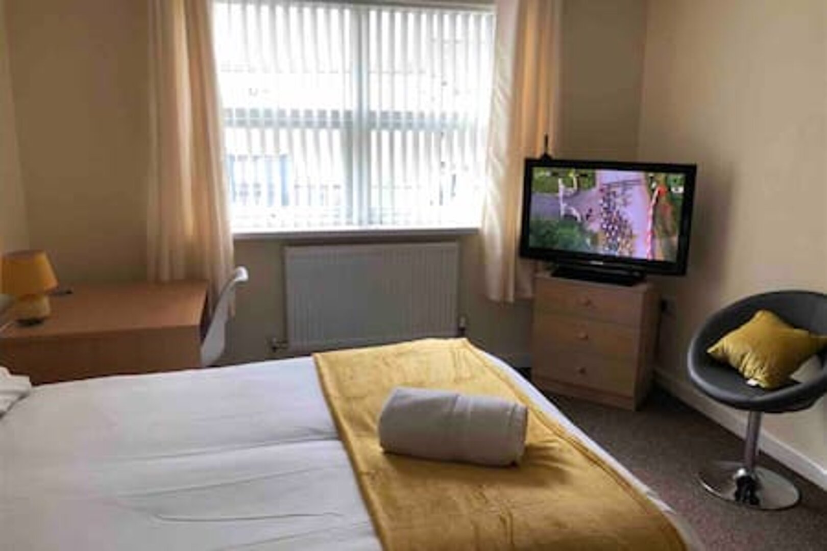 34/5-3 ROOM UPLANDS