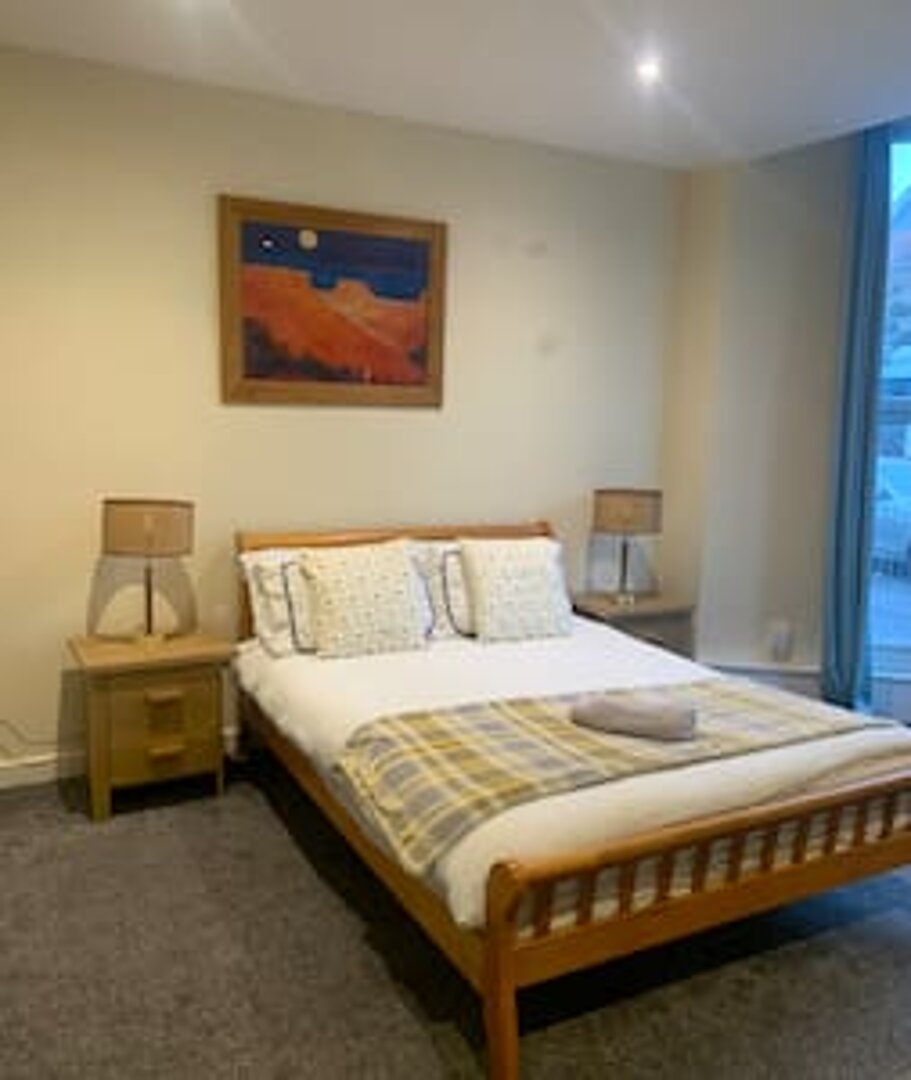 36 Eaton UPLANDS - Double Room 1
